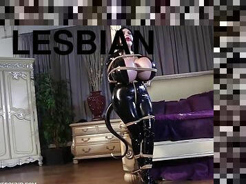 gros-nichons, lesbienne, bdsm, fétiche, latex, bâillonnement, bondage, brunette