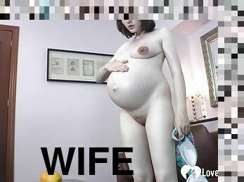 I love recording my wife while she is completely naked during her pregnancy