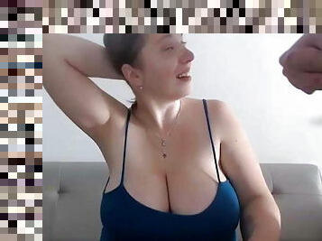 Girl with huge tits suck on webcam
