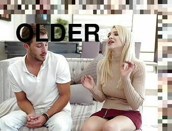 Fit bolder older Alix Lynx gives him a blowjob before having sex