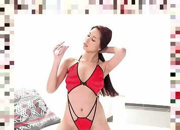 Redhead girl Paula Pearl spreads her legs for deep anal sex