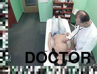 Spy camera in doctors office films him fucking a brunette patient