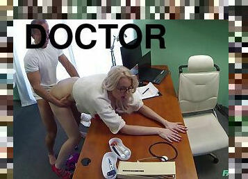 Blonde patient Lexi Lou recorded as she fucks with her doctor