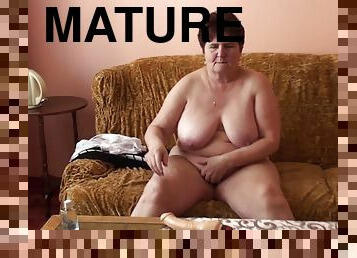Mature fat lady just had to take off her clothes once she was the camera.