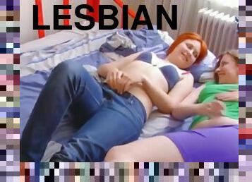 אוננות, לסבית-lesbian, מצלמת-אינטרנט, מתוקה, גינס, חזייה