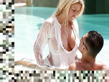 Busty MILF Sienna Day fucks her husband in a pool on a vacation