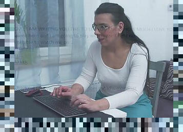 Nerdy long haired brunette babe Vianne masturbates at the office