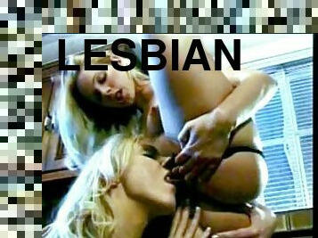 Lipstick lesbian whores in kitchen eating cunt