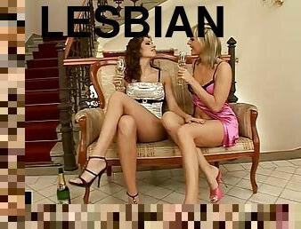 ציצי-גדול, פטמות, מסיבה, חתיכות, לסבית-lesbian, לעשות-עם-האצבע, לבני-נשים, טבעי, מציאות, עקבים-גבוהים