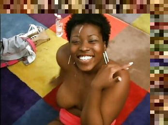 Cute Ebony Has Interracial Sex In An Amateur POV Video