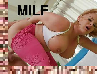 gros-nichons, babes, fellation, énorme-bite, milf, joufflue, blonde, trésorerie