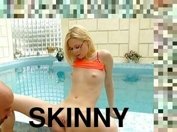 Gorgeous skinny teen craves for Hardcore fuck at the pool