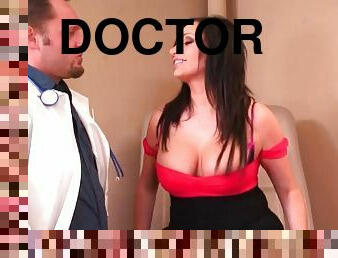 Curvaceous Vannah Sterling gets banged by a doctor