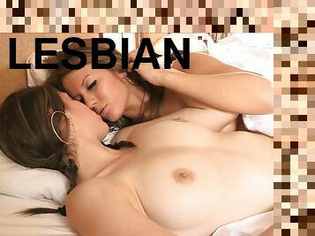 Lesbian Amateurs with a Foot Fetish Have Erotic Fun