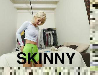 Bella Rose is a skinny blonde who wants to ride a member