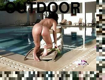 Chick Fucks Her Holes With Dildo By The Pool