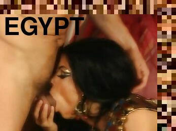 Horny Egyptian girl gets fucked by Roman guy