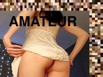 Amateur vip ass flashing tits on webcam