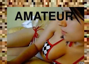 Hot Brunette in a Sexy Bikini Masturbates to Webcam