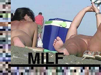 Round big ass milf nudist