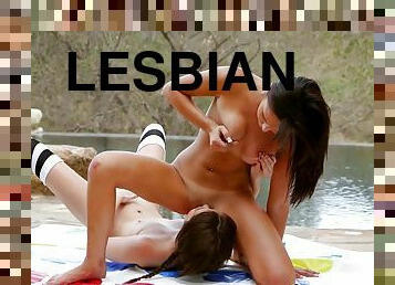 na-zewnątrz, cipka, lesbijskie, gwiazda-porno, pończochy, młode18, naturalne, ogolone, brunetka, erotyczne