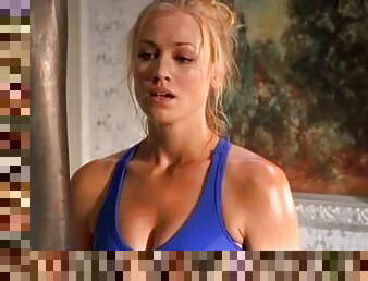 Mesmerizing Yvonne Strahovski In a Cock-Bursting Tight Sporty Outfit