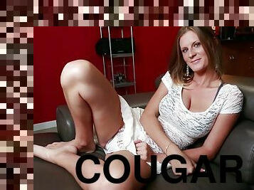 Breathtaking cougar with natural tits getting pounded doggystyle in pov shoot