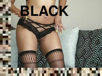 High heeled solo black girl toys her asshole