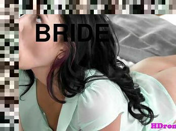 Classy bride feeds on your love rod