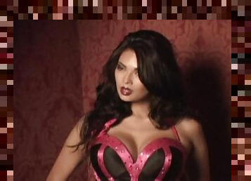 Sexy Tera Patrick in poses in Black and Pink corset