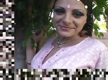 Whore Dressed Up As Indian Gets Her Twat Fucked.