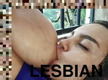 ציצי-גדול, פטמות, לסבית-lesbian, חלב, רטוב, שתייה, מניקים, מציצה-sucking