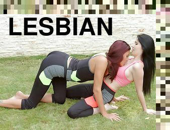 Sexy models Lien Parker and Mia Evans have passionate lesbian sex