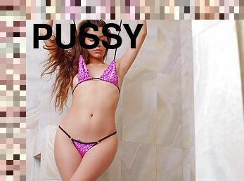 Gorgeous solo teen Katrina Osuna enjoys masturbating in the shower
