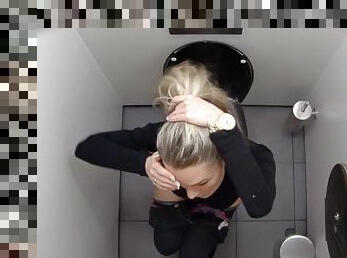 Must-Watch What Girls do in the Bathroom