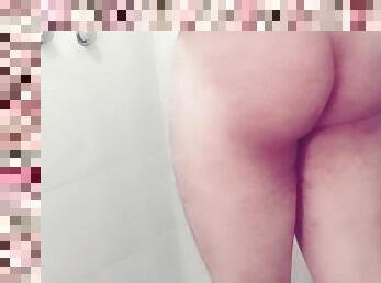 En la ducha, masturbándome y teniendo un orgasmo anal pt1