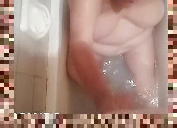 baignade, gros-nichons, vieux, amateur, mature, fellation, ejaculation-sur-le-corps, granny, milf, maman