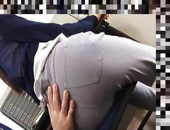 Hot ass Japanese secretary giving oral pleasure to dirty boss in the office
