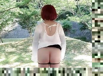 [SISSY] I took out a dick from the tuck of the piercing in the park in the daytime.