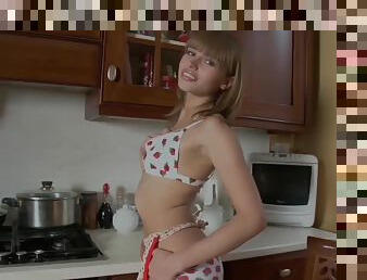 Leggy blonde Cindy wants to ride a dildo in a kitchen