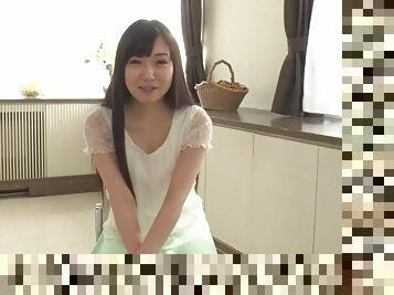 Chiemi Yada feels needy to take down her undies