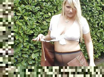 masturbation, en-plein-air, collants, ejaculation-sur-le-corps, milf, hardcore, allemand, pieds, secousses, bas