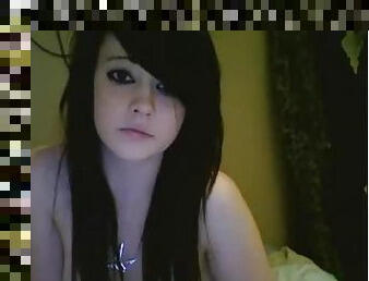 Gorgeous Emo Teen Beauty Masturbates Her Shaved Snatch in Webcam Vid