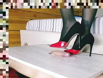 Red Heels Trampling Prelude