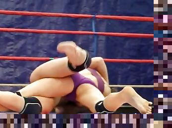 Facesitting euro dyke enjoys wrestling