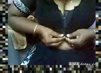 Tamil Aunt Affair With Neighbor House Young College Boy