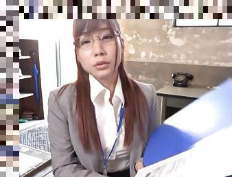 Horny office worker Hasegawa Rui offers her body to a hunk