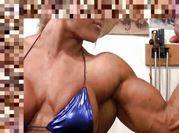 IFBB Pro Lisa Cross She Muscle