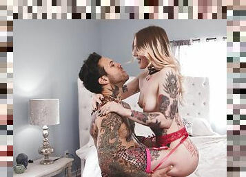 Tattooed model Baby Sid in pink lingerie gets her pussy dicked