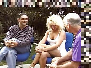 Pounding a lewd blonde wife outdoors for her man's eyes